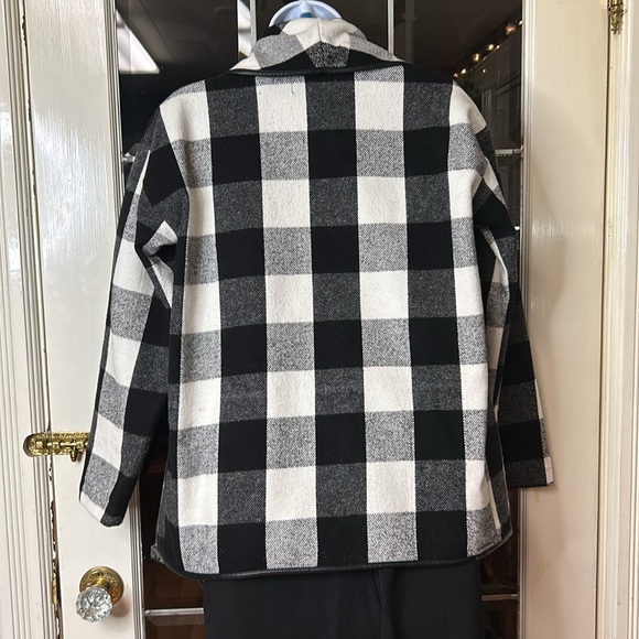 G. H. Bass & Co cardigan - Picture 7 of 11